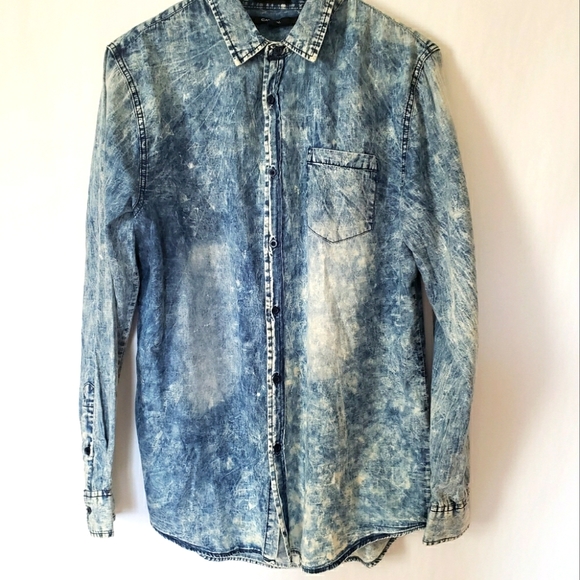 Carbon Other - Carbon Chambray Button Down Long Sleeve Size L